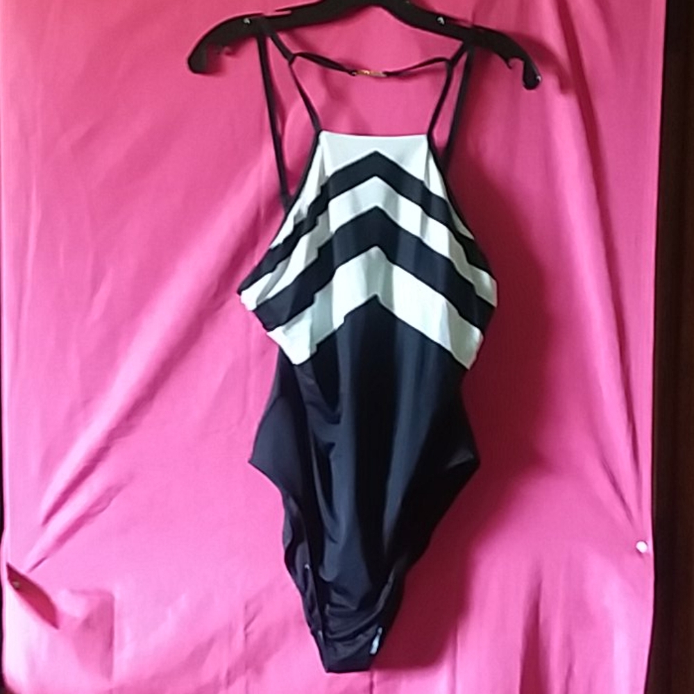 Bathing suit